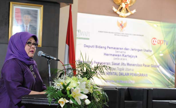 Emilia Suhaimi: Pengenaan Tarif Hambat Produk UKM Indonesia Hadapi MEA